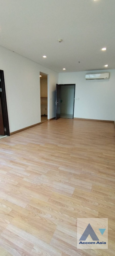  2  1 br Condominium For Sale in Sukhumvit ,Bangkok BTS Phra khanong at Le Luk AA36909