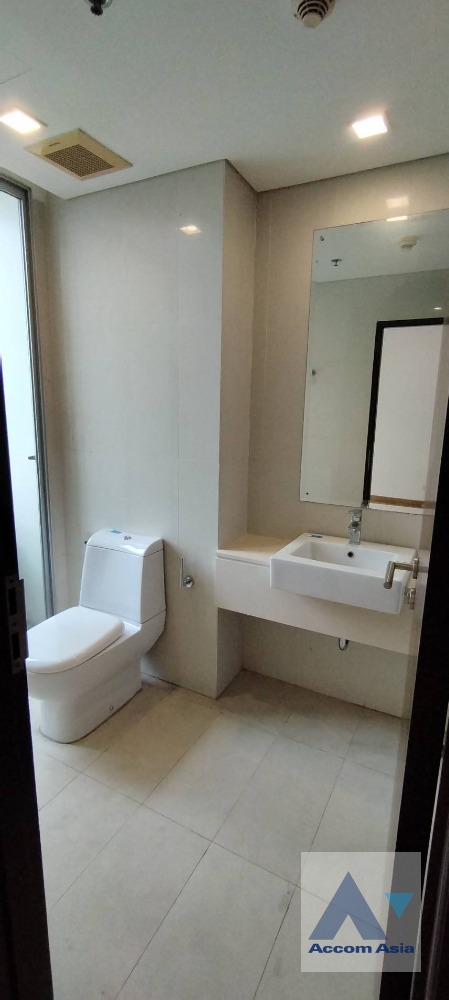 6  1 br Condominium For Sale in Sukhumvit ,Bangkok BTS Phra khanong at Le Luk AA36909