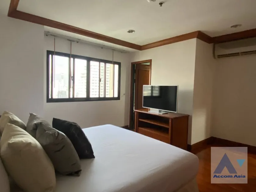 11  3 br Apartment For Rent in Sukhumvit ,Bangkok MRT Sukhumvit - BTS Asok at Perfect Apartment for Big Family, Prime Location Near Main Street AA36918
