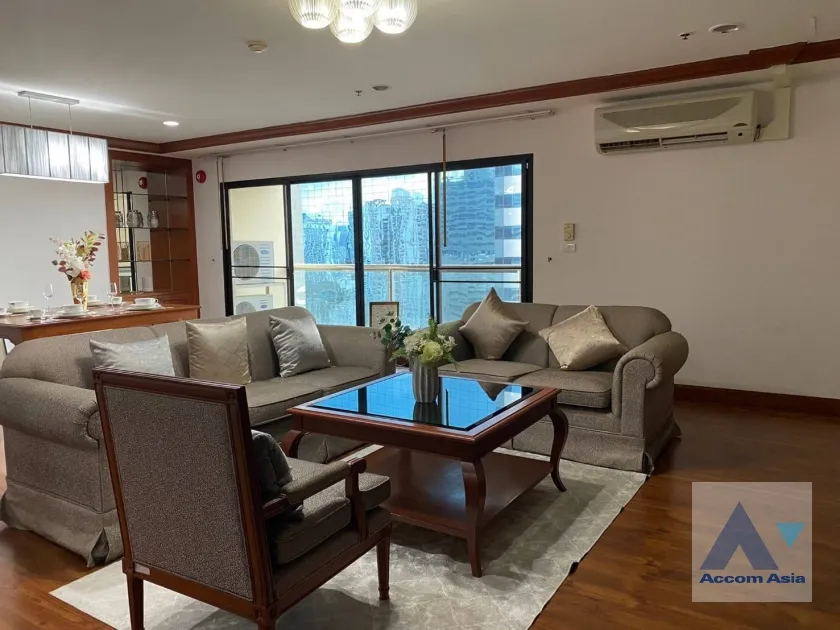 unit 3 Bedrooms  Apartment For Rent in Sukhumvit, Bangkok  near MRT Sukhumvit - BTS Asok (AA36918)
