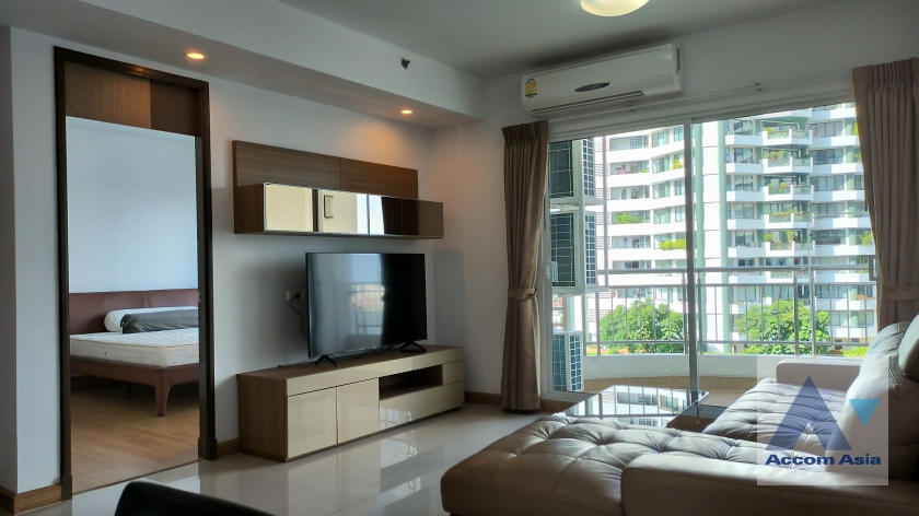 unit 2 Bedrooms  Condominium For Rent in Charoen Nakhon, Bangkok  near BTS Krung Thon Buri (AA36925)