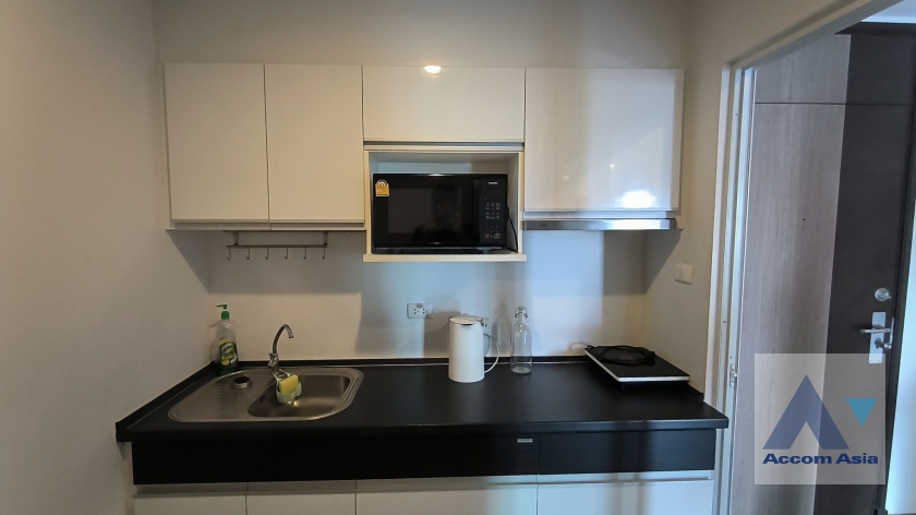 unit 2 Bedrooms  Condominium For Rent in Charoen Nakhon, Bangkok  near BTS Krung Thon Buri (AA36925)