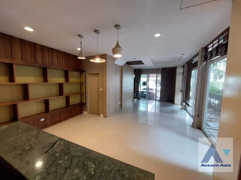 unit 3 Bedrooms  House For Sale in Rama 3, Bangkok  (AA36928)