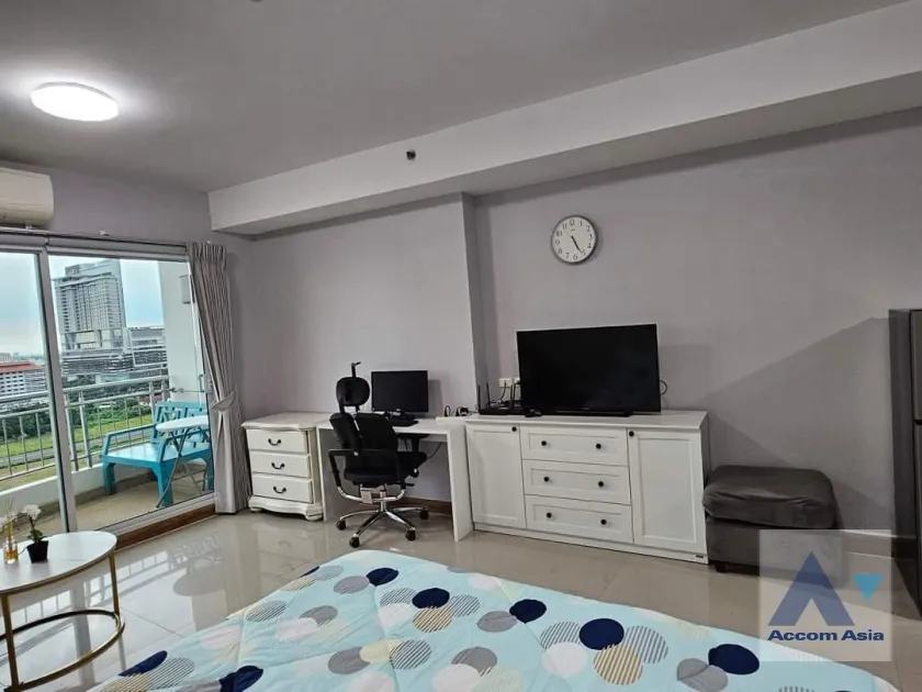 unit Condominium For Rent in Charoen Nakhon, Bangkok  near BTS Krung Thon Buri (AA36929)