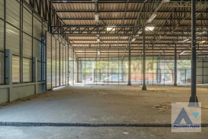 unit Warehouse For Rent in Sukhumvit, Bangkok  near BTS Phra khanong (AA36932)