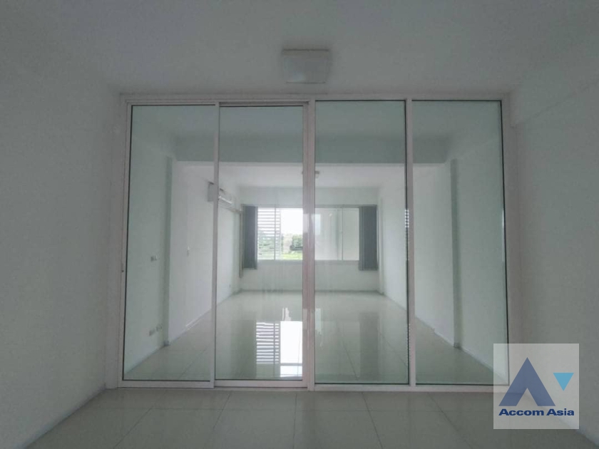 4  4 br Office Space For Rent in Latkrabang ,Bangkok  at VIZIO Ramkhamhaeng AA36933
