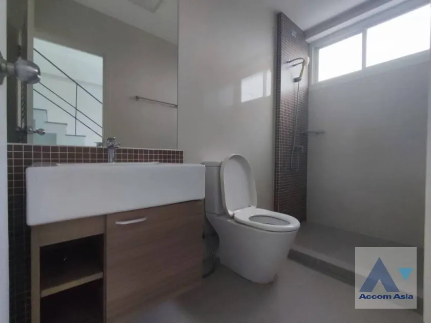 unitOffice |  4 Bedrooms  Office space For Rent in Latkrabang, Bangkok  (AA36934)