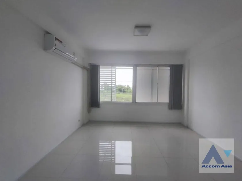 unitOffice |  4 Bedrooms  Office space For Rent in Latkrabang, Bangkok  (AA36934)