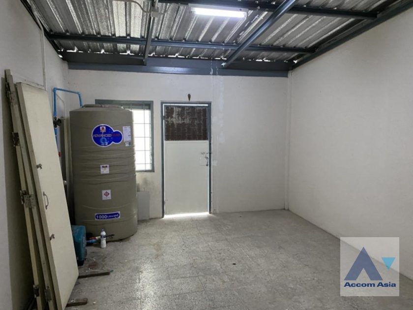  1  Building For Rent in Sukhumvit ,Bangkok BTS Bang Chak AA36942