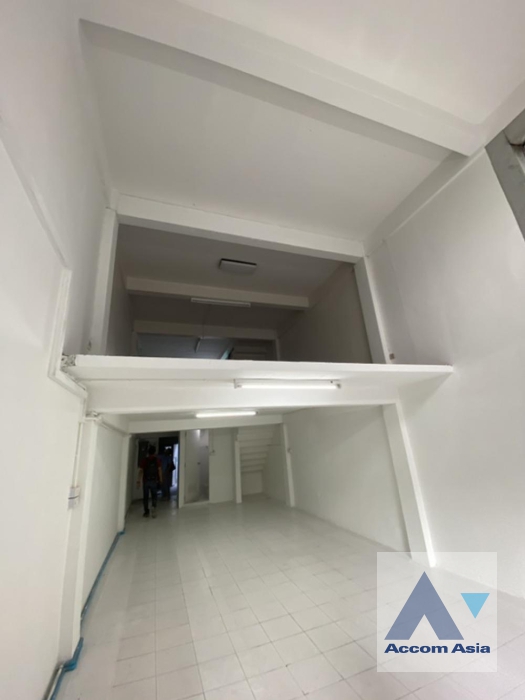  1  Building For Rent in Sukhumvit ,Bangkok BTS Bang Chak AA36942