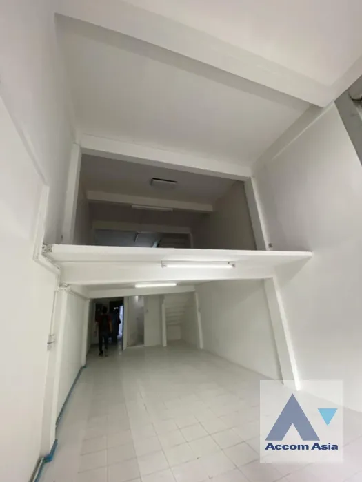 unit Building For Rent in Sukhumvit, Bangkok  near BTS Bang Chak (AA36942)