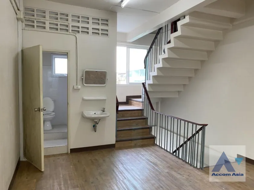 unit Building For Rent in Sukhumvit, Bangkok  near BTS Bang Chak (AA36942)
