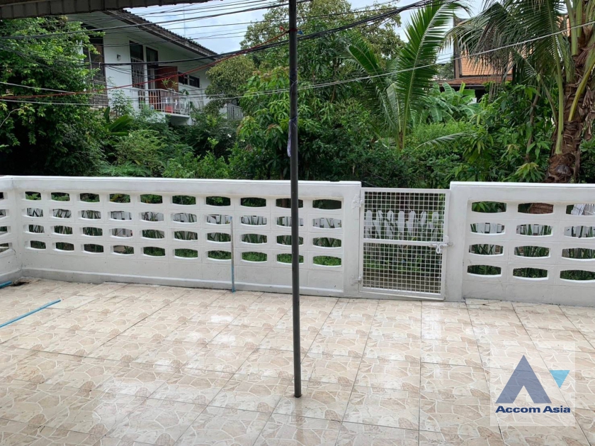 6  2 br Apartment For Rent in Sathorn ,Bangkok BTS Chong Nonsi at Pool and Greenery AA36944