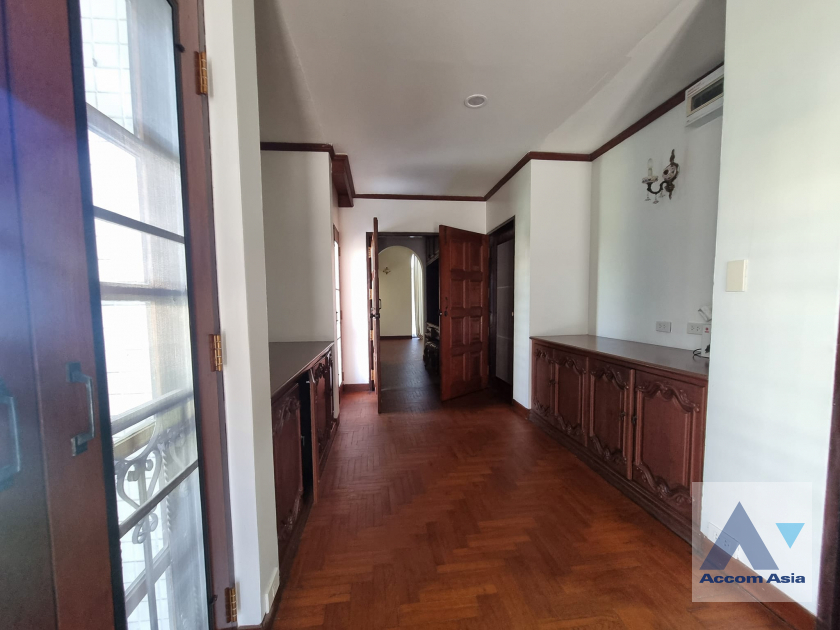 15  3 br House For Rent in Sukhumvit ,Bangkok BTS Phra khanong AA36963