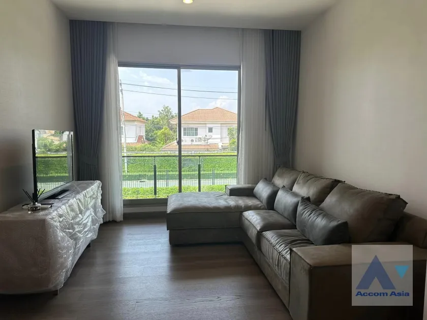 unit 4 Bedrooms  House For Rent in Pattanakarn, Bangkok  near ARL Ban Thap Chang (AA36974)
