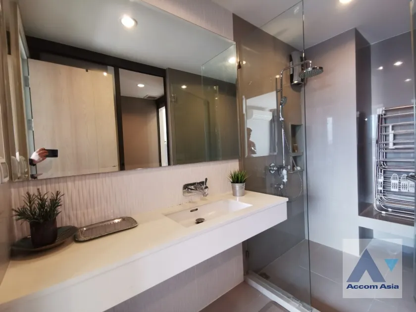 7  1 br Condominium for rent and sale in Sukhumvit ,Bangkok BTS Ekkamai at Rhythm Sukhumvit 42 AA36975