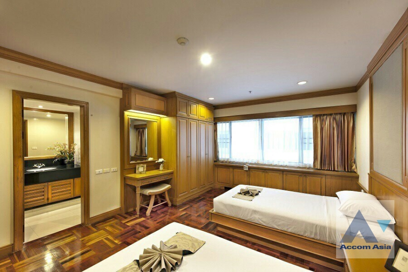 6  4 br Apartment For Rent in Sukhumvit ,Bangkok BTS Phrom Phong at High quality of living AA36991