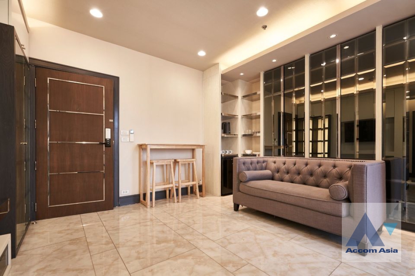  2  2 br Condominium For Sale in  ,Bangkok BTS Phaya Thai at Pathumwan Resort AA36995