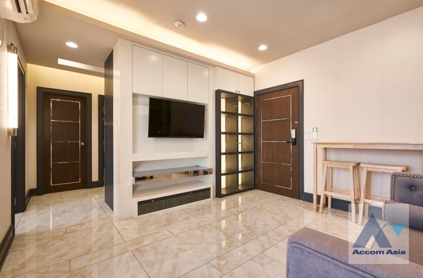 4  2 br Condominium For Sale in  ,Bangkok BTS Phaya Thai at Pathumwan Resort AA36995