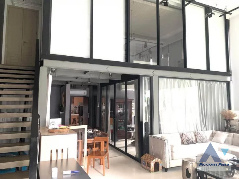 unitBig Balcony, Double High Ceiling, Duplex Condo |  2 Bedrooms  Condominium For Rent & Sale in Sukhumvit, Bangkok  near BTS Phrom Phong (AA37006)