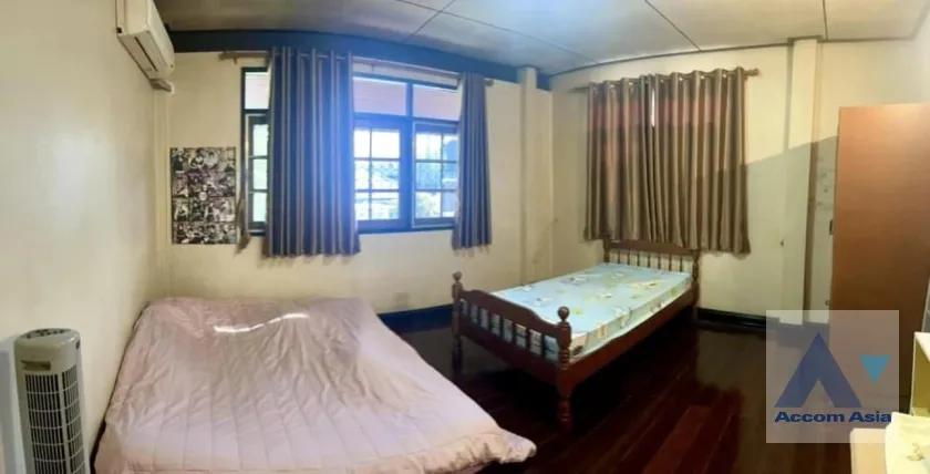 unitHome Office |  6 Bedrooms  House For Rent in Pattanakarn, Bangkok  (AA37028)