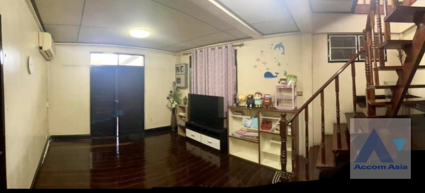 5  6 br House For Rent in Pattanakarn ,Bangkok  AA37028