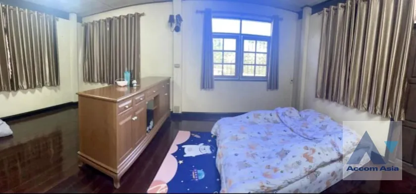unitHome Office |  6 Bedrooms  House For Rent in Pattanakarn, Bangkok  (AA37028)