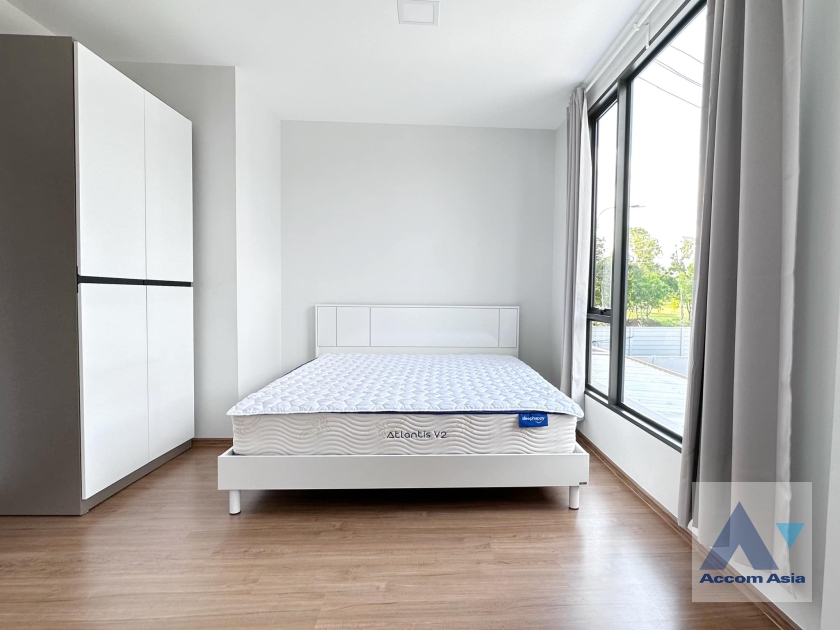 5  3 br Townhouse For Rent in Samutprakan ,Samutprakan  at House AA37034