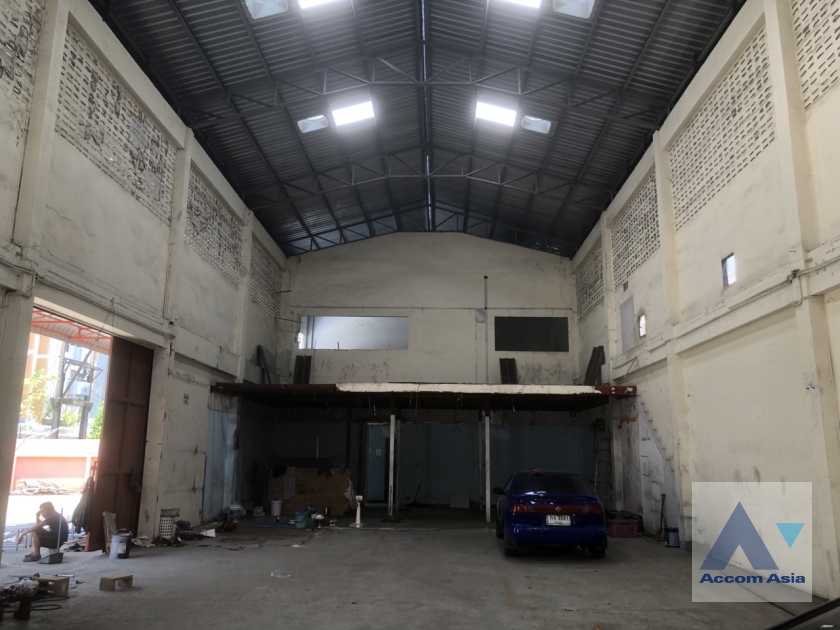 6  Building For Rent in Sukhumvit ,Bangkok  AA37045