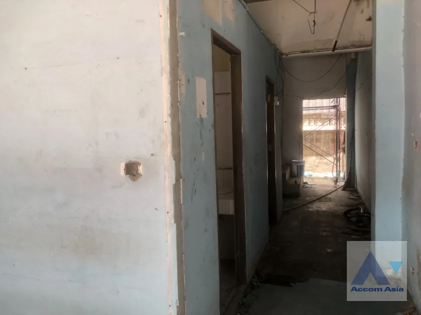 7  Building For Rent in Sukhumvit ,Bangkok  AA37045