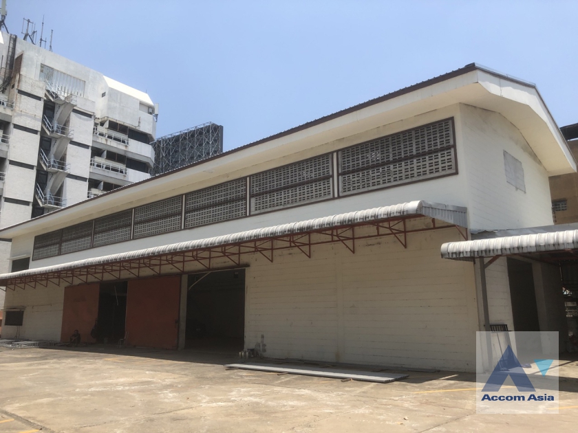 5  Building For Rent in Sukhumvit ,Bangkok  AA37045