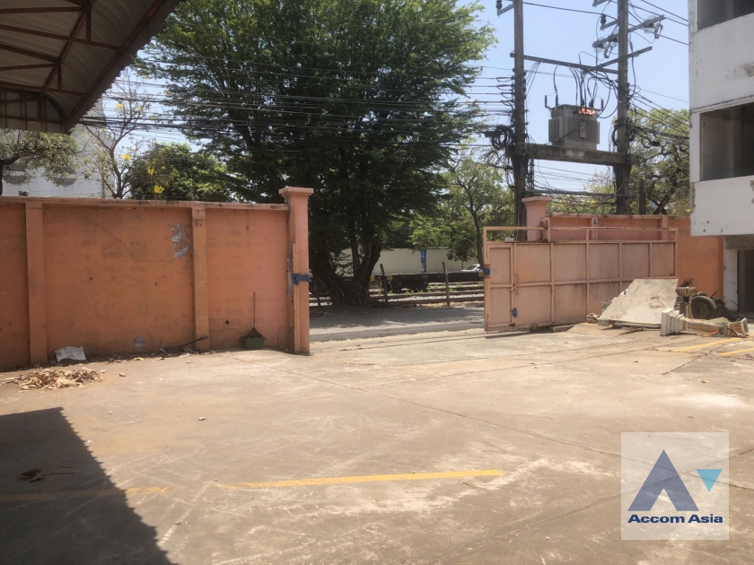 10  Building For Rent in Sukhumvit ,Bangkok  AA37045