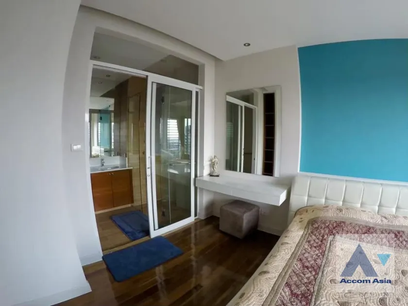 8  1 br Condominium for rent and sale in Charoen Nakhon ,Bangkok BTS Krung Thon Buri at Hive Sathorn AA37050
