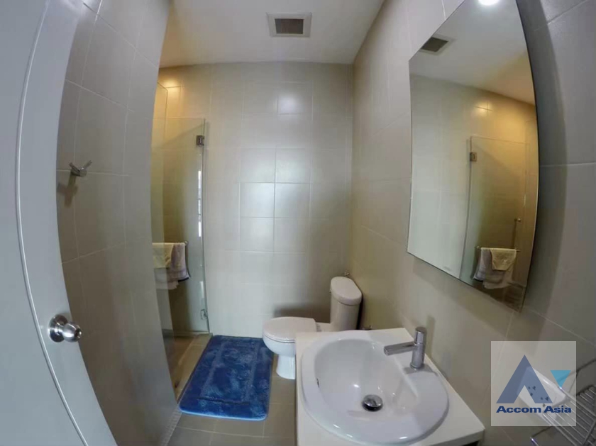 9  1 br Condominium for rent and sale in Charoen Nakhon ,Bangkok BTS Krung Thon Buri at Hive Sathorn AA37050