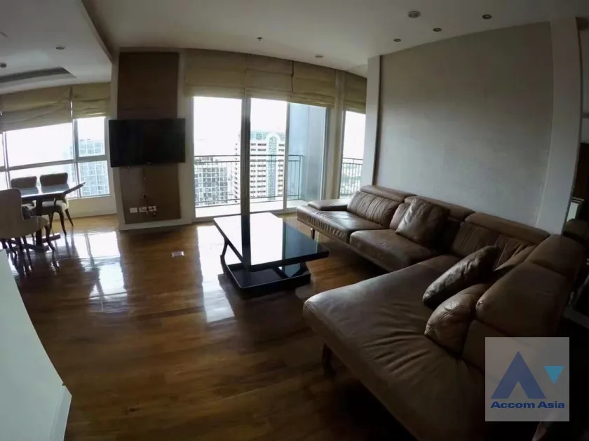 unit 1 Bedroom  Condominium For Rent & Sale in Charoen Nakhon, Bangkok  near BTS Krung Thon Buri (AA37050)
