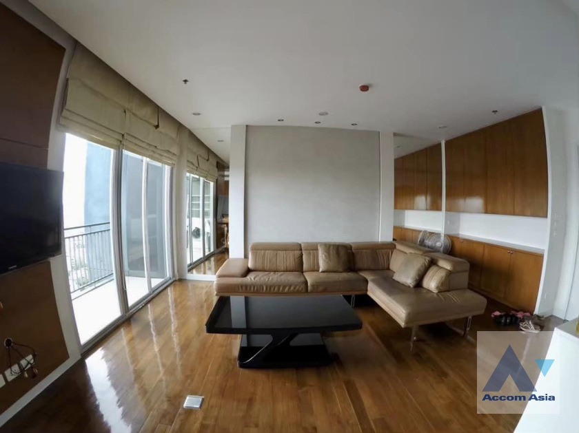  2  1 br Condominium for rent and sale in Charoen Nakhon ,Bangkok BTS Krung Thon Buri at Hive Sathorn AA37050