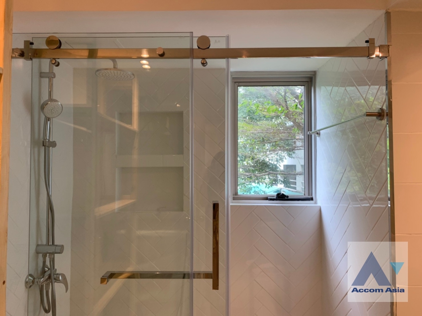 19  2 br Condominium For Sale in Sukhumvit ,Bangkok BTS Thong Lo at Raintree Villa AA37052