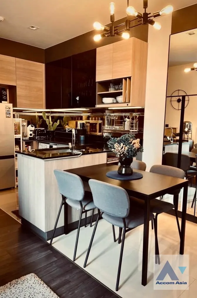 unit 2 Bedrooms  Condominium For Sale in Ratchadaphisek, Bangkok  near MRT Phetchaburi (AA37053)