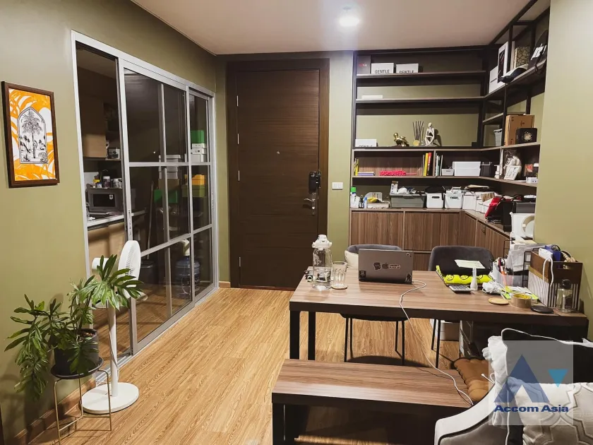 unit 1 Bedroom  Condominium For Sale in Ratchadaphisek, Bangkok  (AA37061)