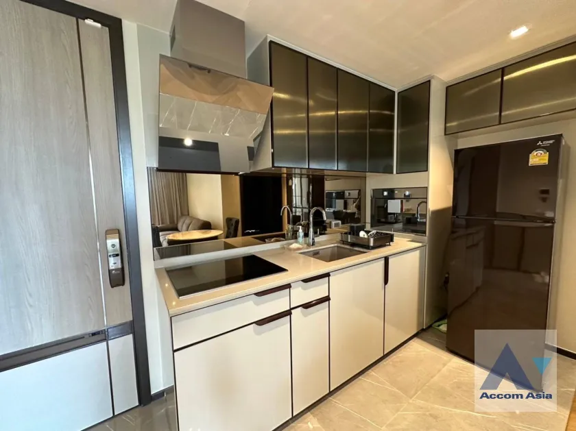 unit 2 Bedrooms  Condominium For Rent in Sukhumvit, Bangkok  near BTS Ekkamai (AA37065)