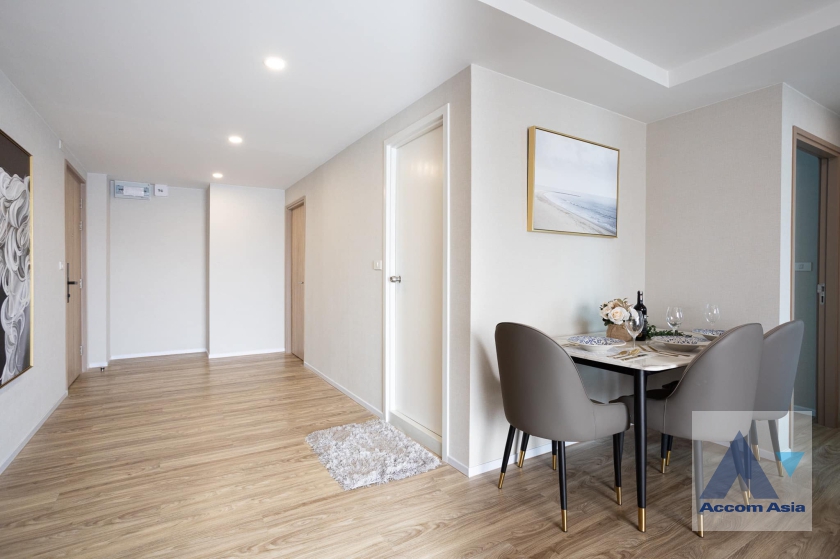 4  2 br Condominium For Rent in Sathorn ,Bangkok BTS Surasak at Blossom Condo @ Sathorn-Charoenrat AA37089