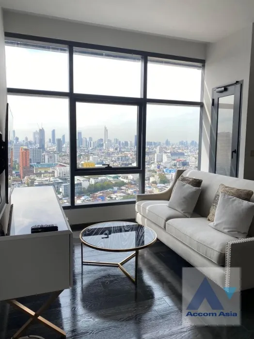 unit 2 Bedrooms  Condominium For Rent in Phaholyothin, Bangkok  near BTS Ratchathewi (AA37107)