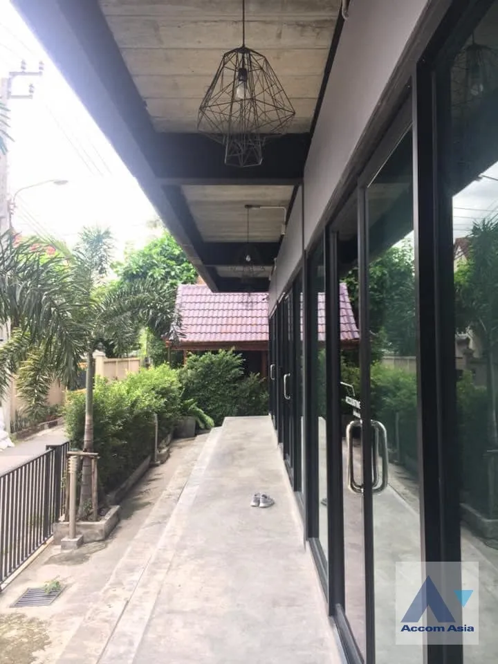 unitOffice |  Building For Rent in Ratchadaphisek, Bangkok  near MRT Ratchadaphisek (AA37108)