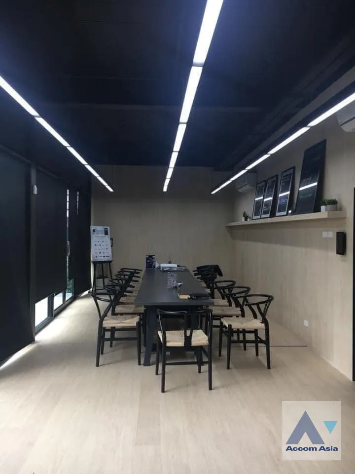 unitOffice |  Building For Rent in Ratchadaphisek, Bangkok  near MRT Ratchadaphisek (AA37108)