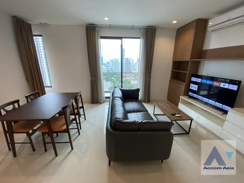 unit 2 Bedrooms  Condominium For Rent in Phaholyothin, Bangkok  near ARL Makkasan - MRT Phetchaburi (AA37110)