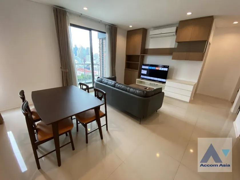 unit 2 Bedrooms  Condominium For Rent in Phaholyothin, Bangkok  near ARL Makkasan - MRT Phetchaburi (AA37110)