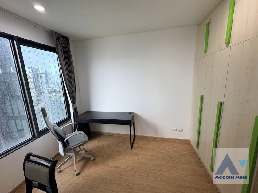 11  2 br Condominium For Rent in Ploenchit ,Bangkok ARL Makkasan - MRT Phetchaburi at Villa Asoke AA37110