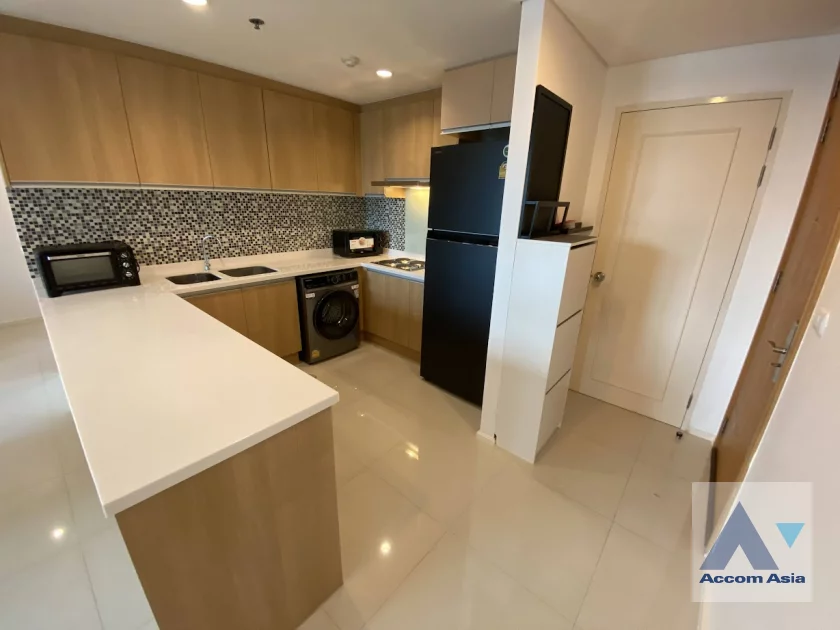  1  2 br Condominium For Rent in Ploenchit ,Bangkok ARL Makkasan - MRT Phetchaburi at Villa Asoke AA37110