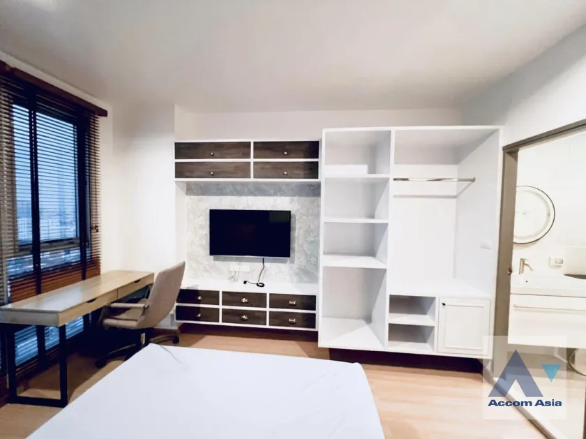 unit 1 Bedroom  Condominium For Rent & Sale in Phaholyothin, Bangkok  near MRT Lat Phrao (AA37115)