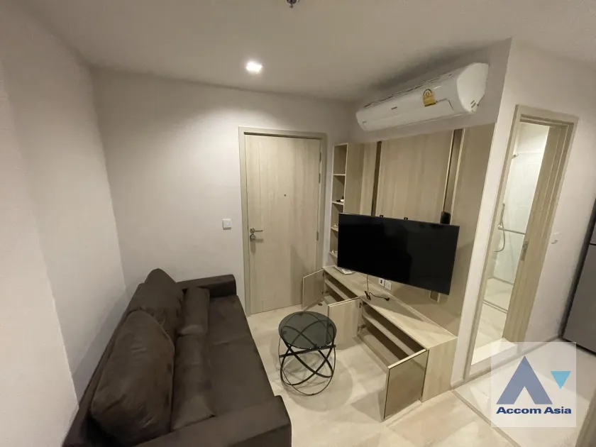 unit 1 Bedroom  Condominium For Sale in Ploenchit, Bangkok  near BTS Ploenchit (AA37121)